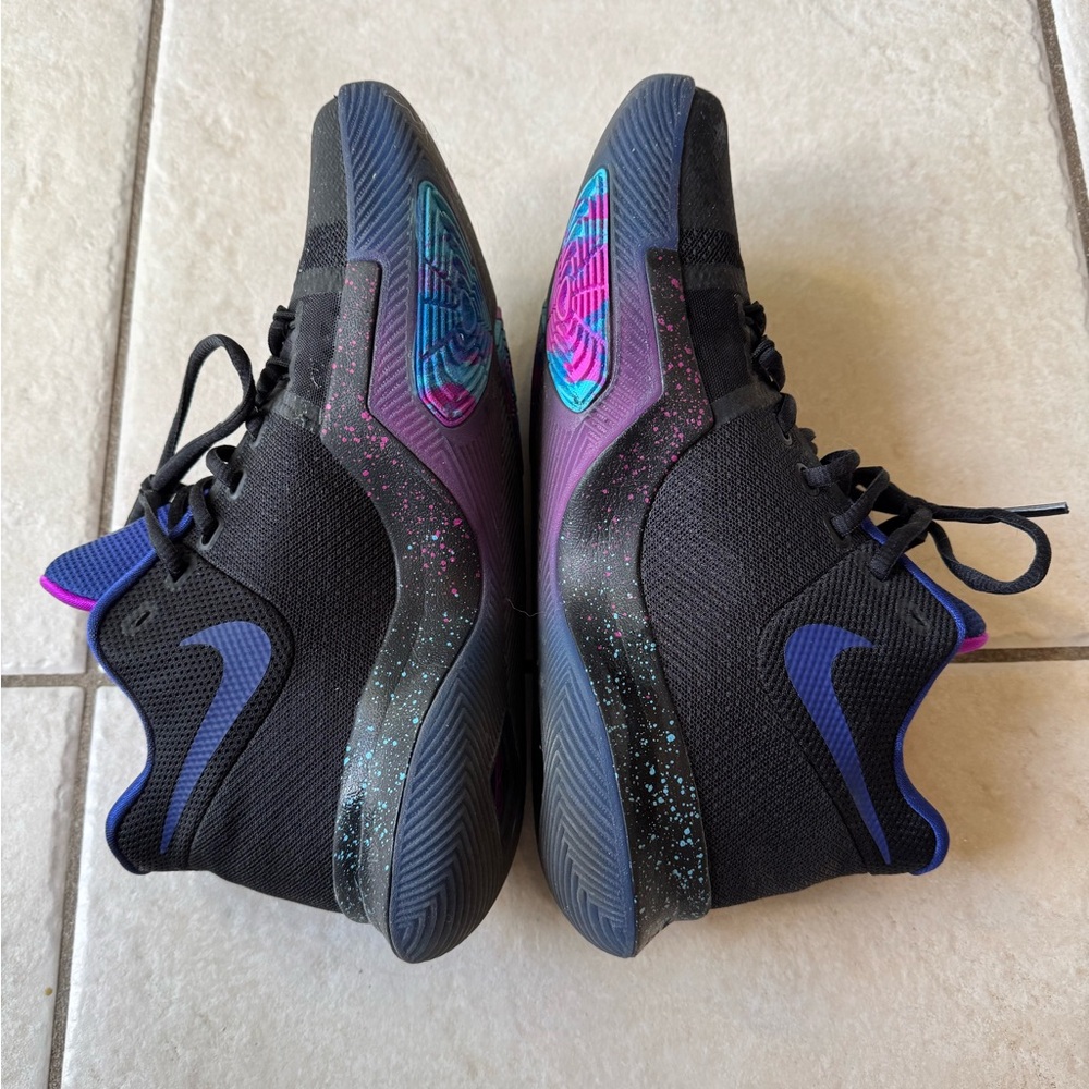 Nike Kyrie 3 'Flip the Switch'- Men’s Size 9.5